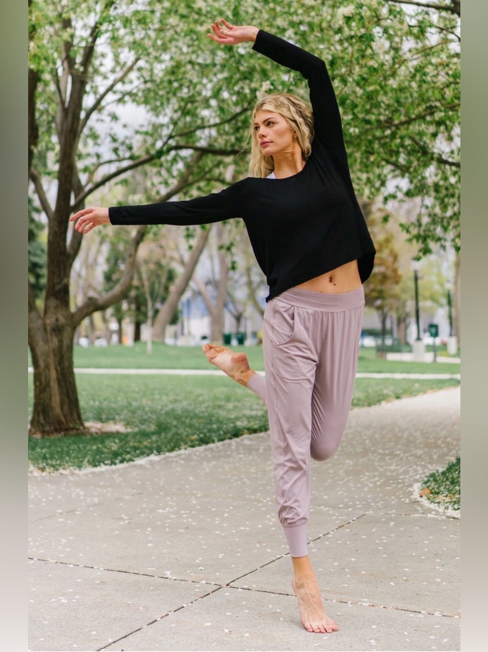 ZYIA Active | Women’s Jogger in a Bottle 2 | Lilac | Medium